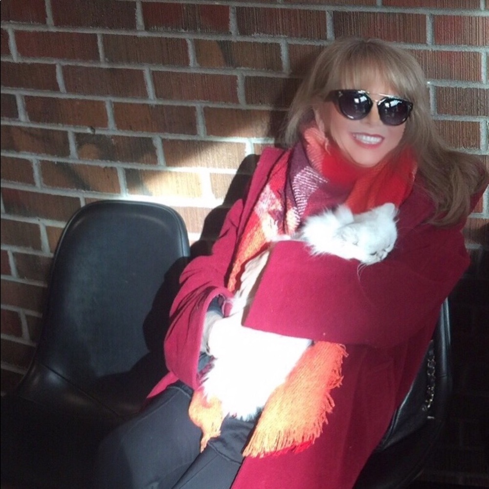 Meet your Posher, Candice